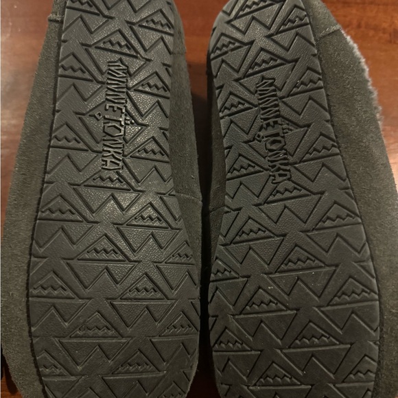 Minnetonka Womens Cabin Bootie Charcoal Grey Size 5 NWOB - Picture 5 of 9